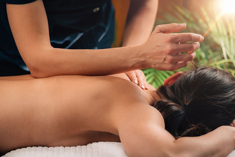 6. DEEP TISSUE MASSAGE & MUSCLE TENSION RELEASE - 120 minutes